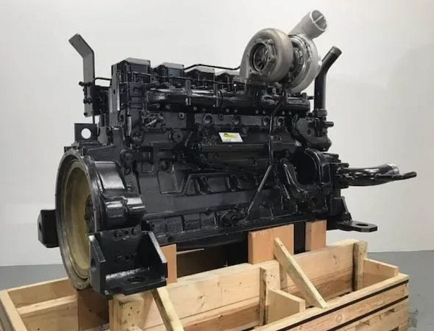 Дизельный двигатель KOMATSU SAA6D140E-5