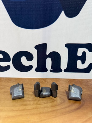 Резец Акулий Зуб CWS33 